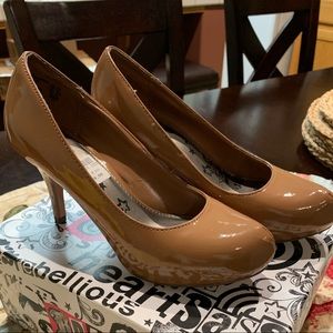 NWT Nude Heels (Work, Prom, Special occasion)